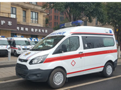 福特新全顺V362短轴中顶汽油监护型救护车