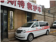东风风行CM7平顶商务型救护车