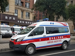 福特新全顺V362中轴中顶汽油监护型救护车
