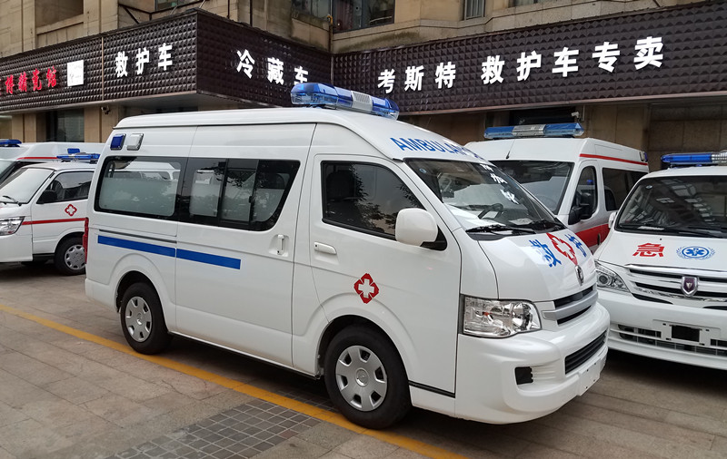 金杯大海狮2.4L短轴转运型救护车