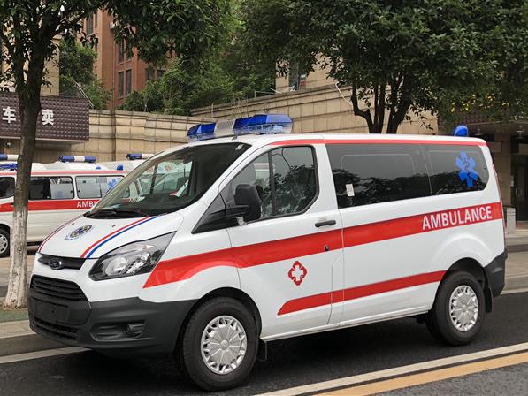 福特新全顺Ⅴ362短轴低顶柴油商务型救护车