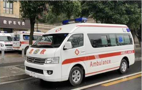 福田G9转运型救护车
